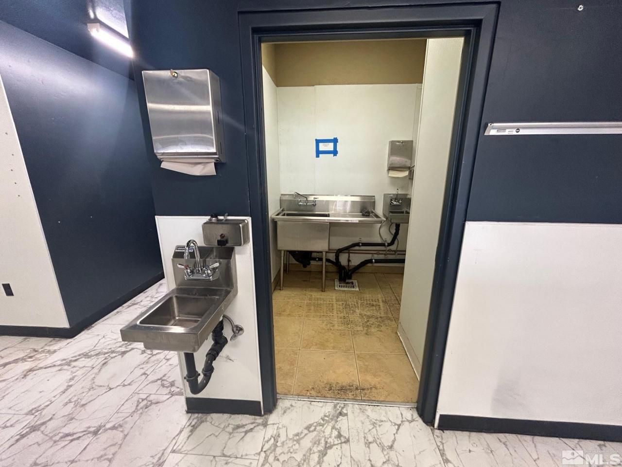 25 W 2nd Street, Reno, NV 89501 Photo