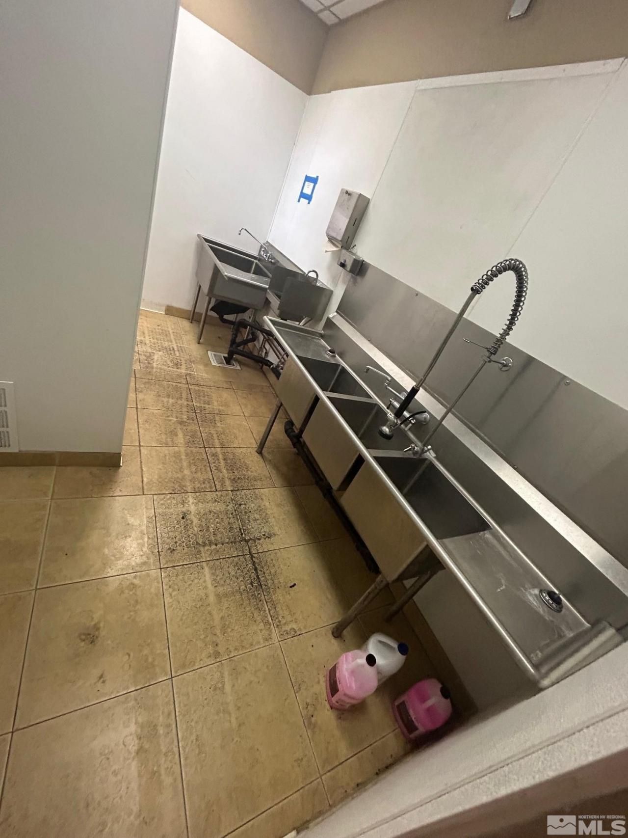 25 W 2nd Street, Reno, NV 89501 Photo