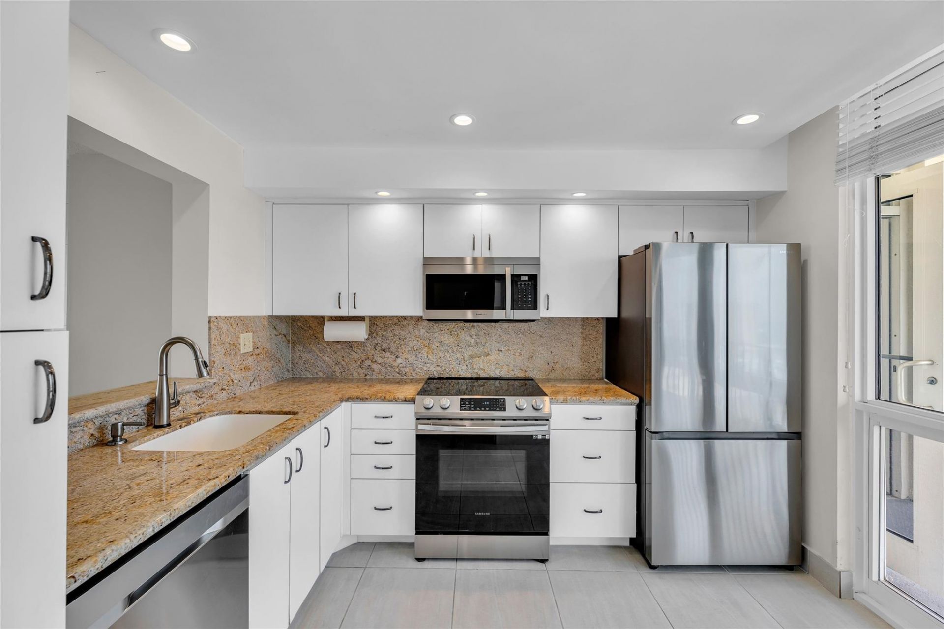 521 N Riverside Drive, Unit 1004, Pompano Beach, FL 33062 Photo