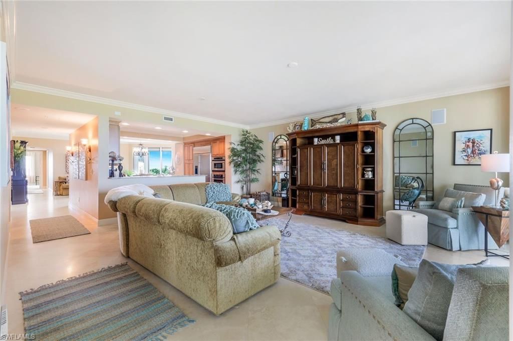 275 Indies Way, Unit 605, Naples, FL 34110 Photo