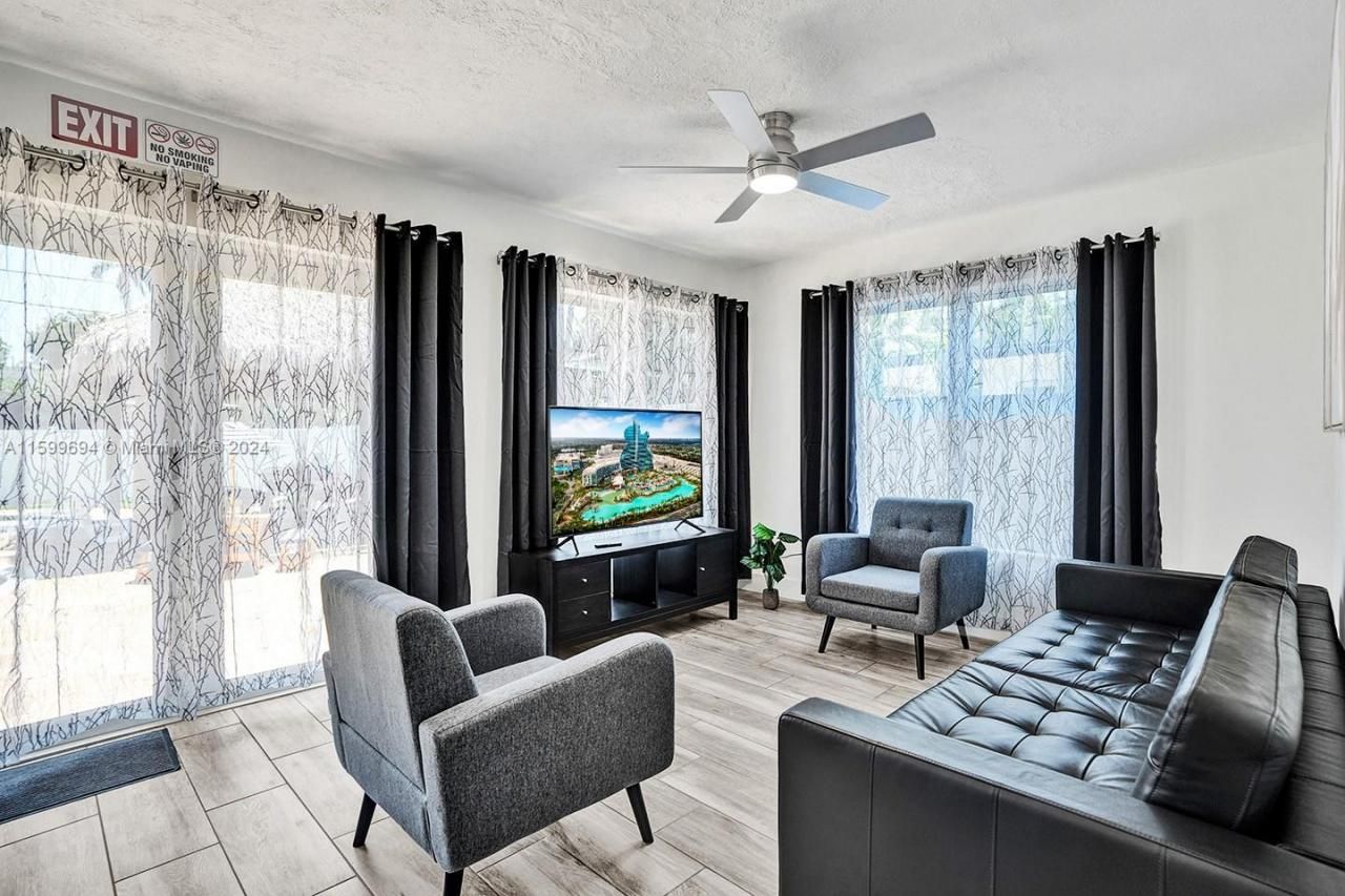1206 Lincoln St, Hollywood, FL 33019 Photo