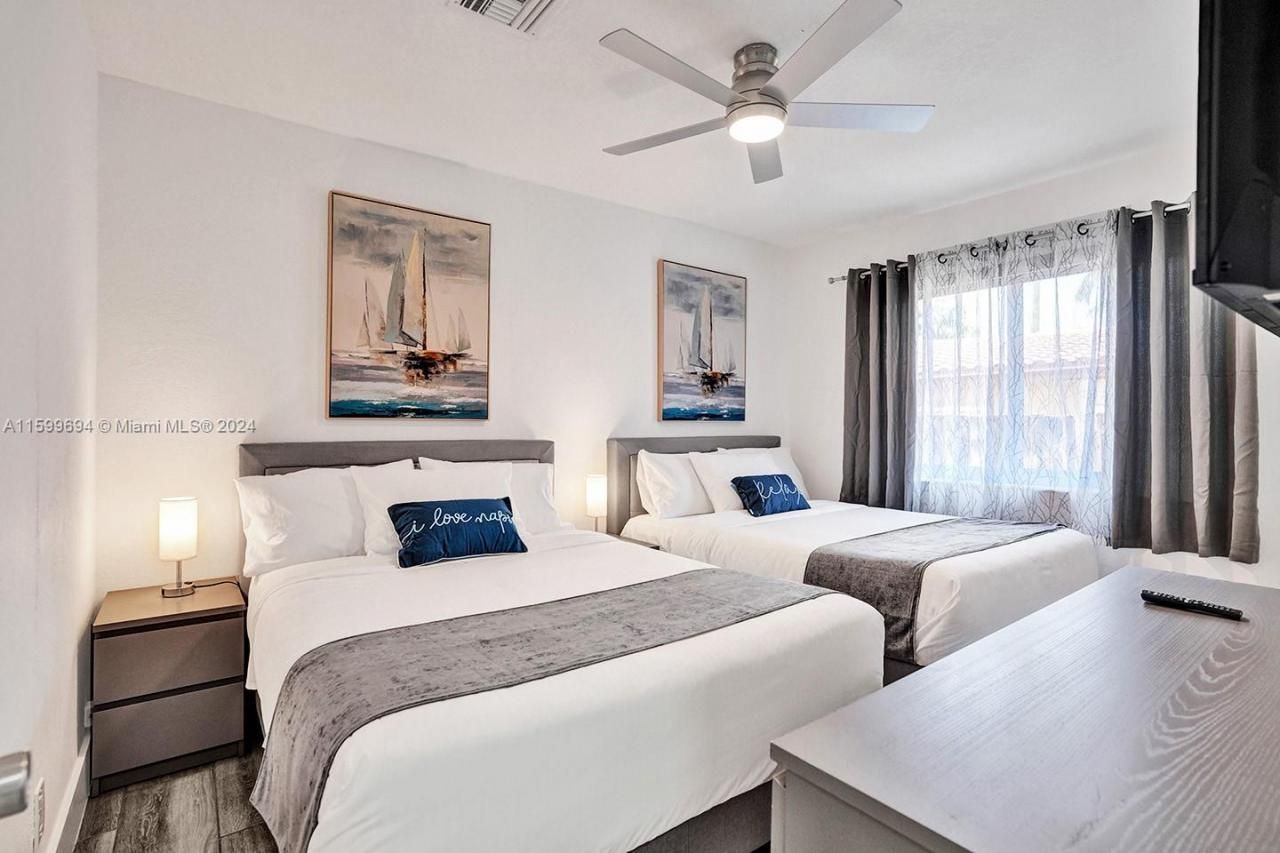 1206 Lincoln St, Hollywood, FL 33019 Photo