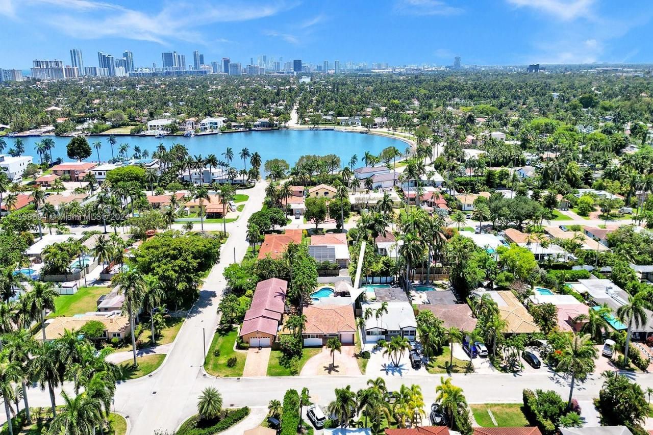 1206 Lincoln St, Hollywood, FL 33019 Photo