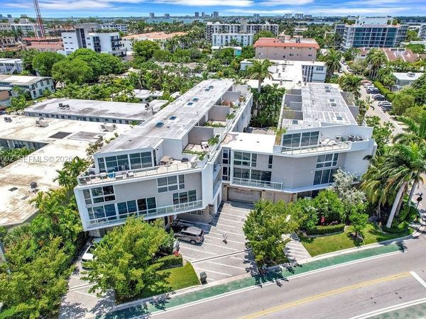 1000 99th St, Unit 14, Bay Harbor Islands, FL 33154