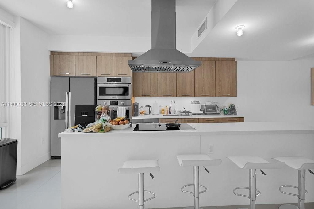 1000 99th St, Unit 14, Bay Harbor Islands, FL 33154 Photo