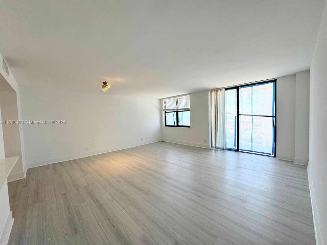 18151 NE 31st Ct, Unit 1404, Aventura, FL 33160 Photo