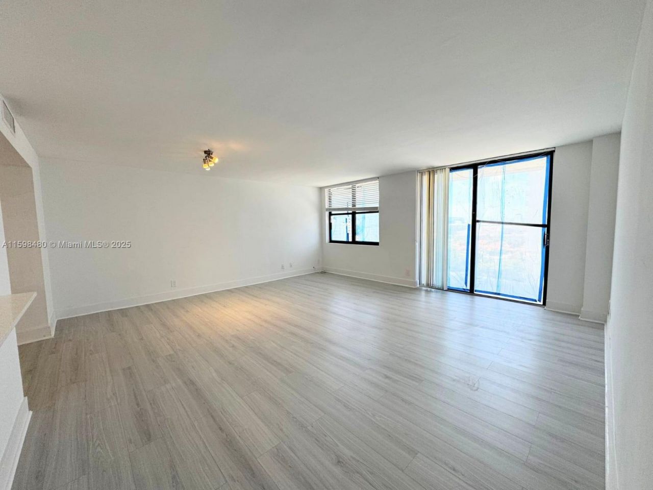 18151 NE 31st Ct, Unit 1404, Aventura, FL 33160 Photo