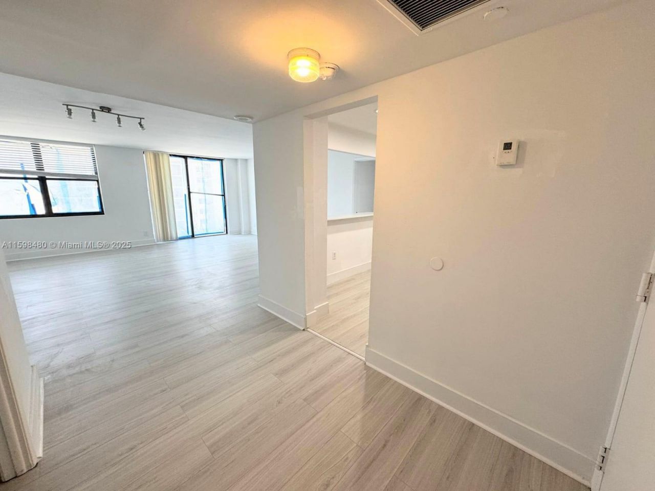 18151 NE 31st Ct, Unit 1404, Aventura, FL 33160 Photo