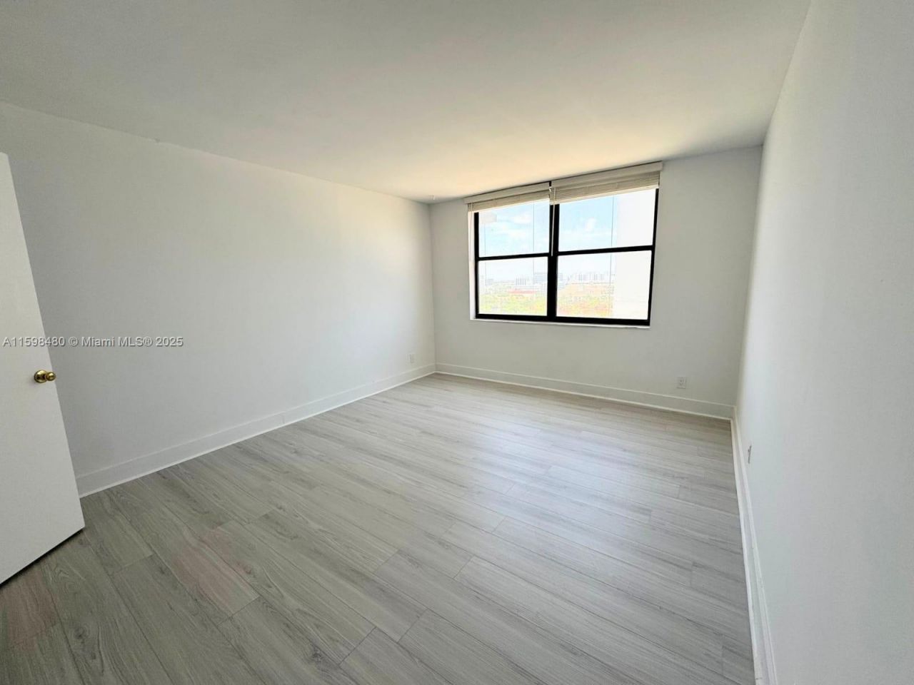 18151 NE 31st Ct, Unit 1404, Aventura, FL 33160 Photo