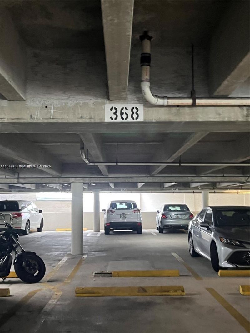 18151 NE 31st Ct, Unit 1404, Aventura, FL 33160 Photo