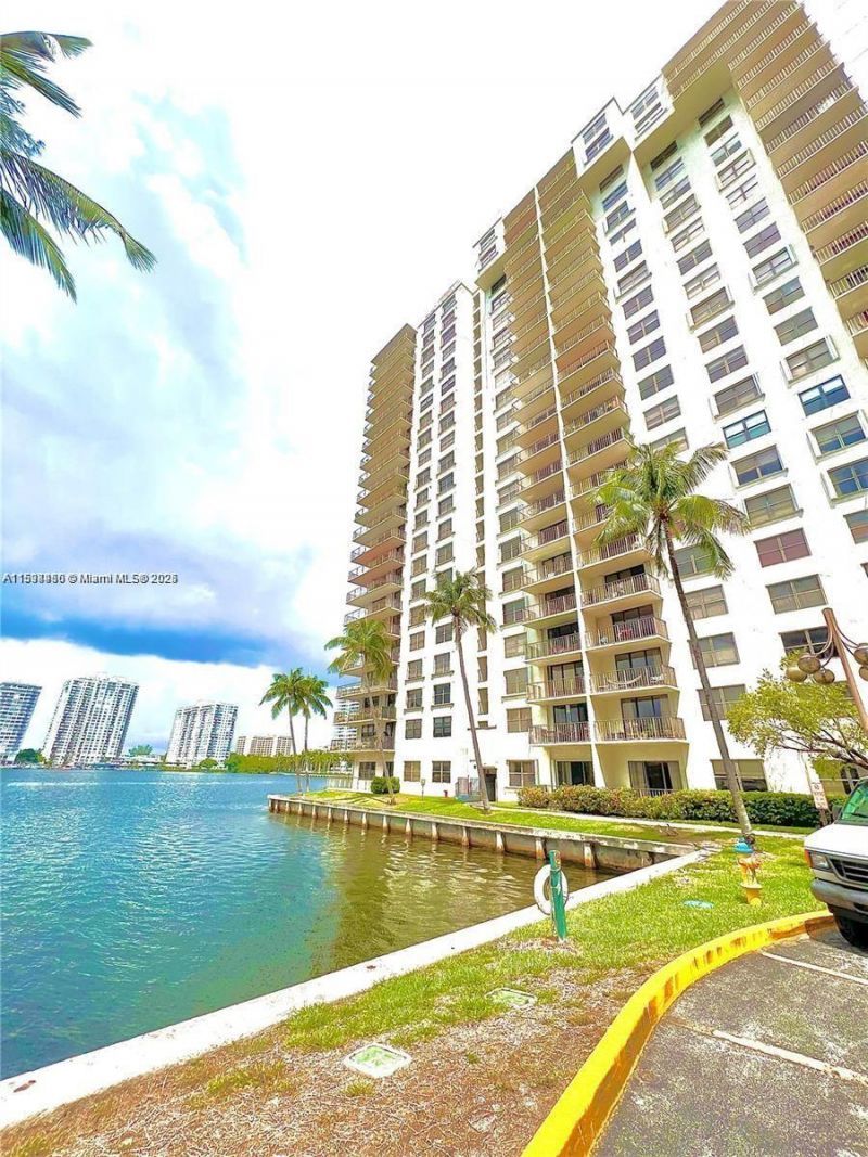 18151 NE 31st Ct, Unit 1404, Aventura, FL 33160 Photo