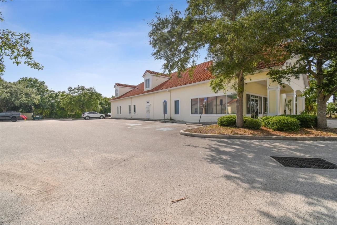 772 Cortaro Drive, Sun City Center, FL 33573 Photo