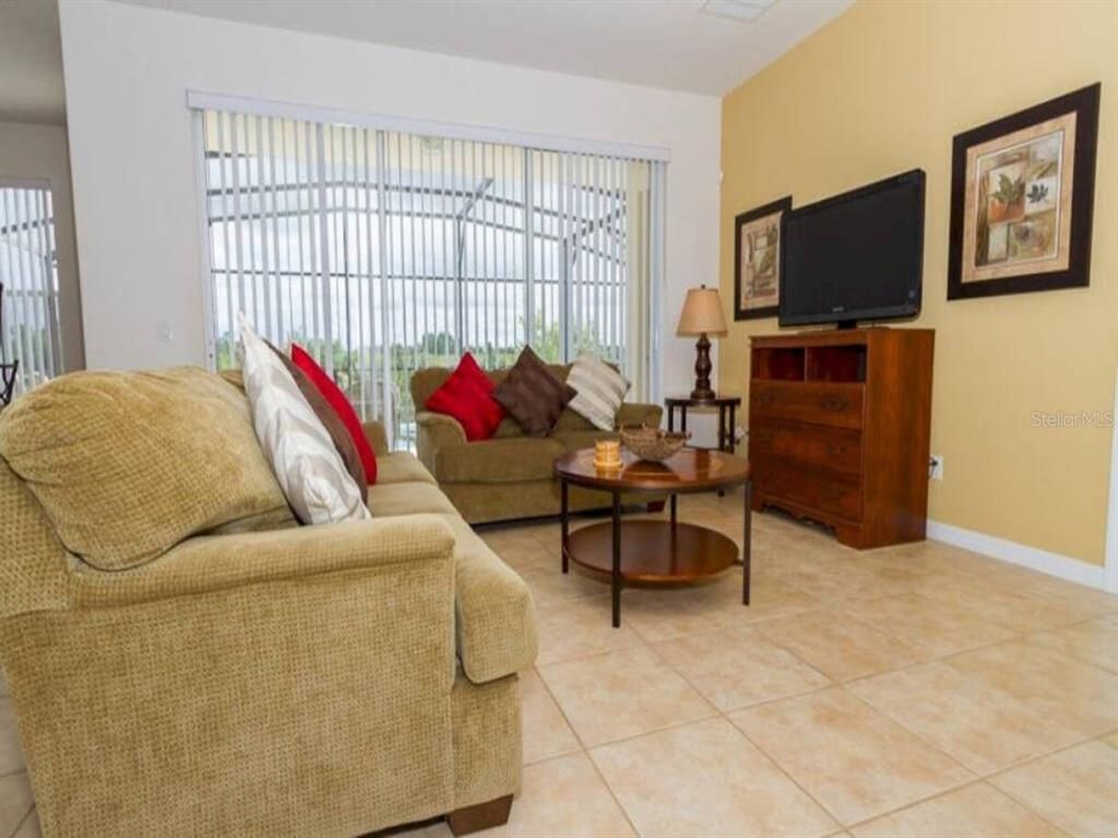 573 Viola Drive, Davenport, FL 33837 Photo