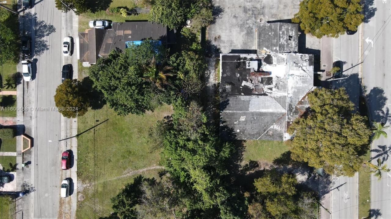 3373 Thomas Ave, Miami, FL 33133 Photo