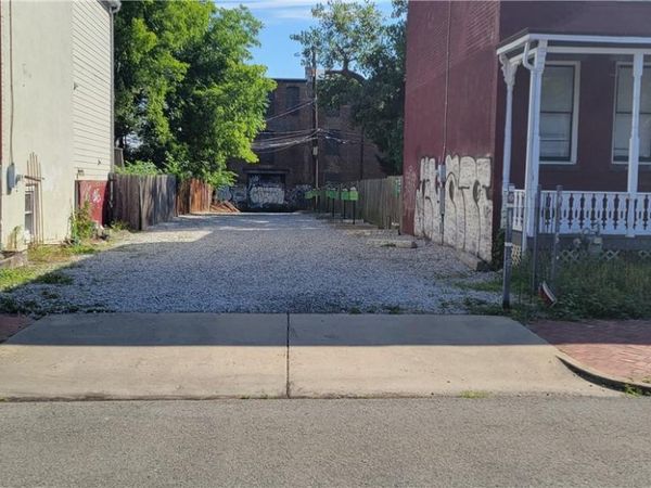 214 W Marshall Street, Richmond, VA 23220