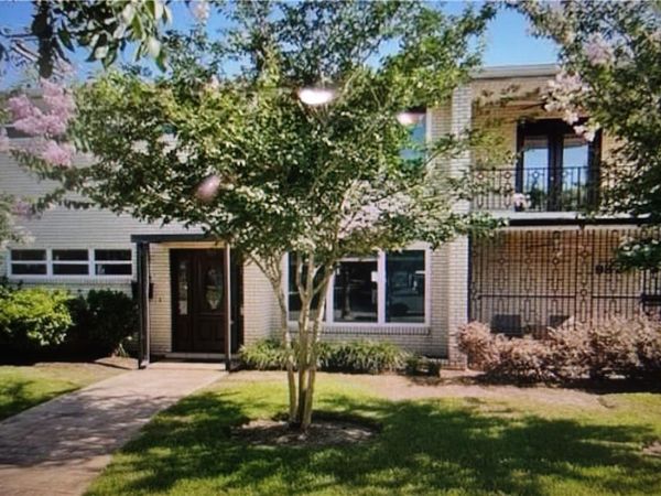 982 ALLEN TOUSSAINT Boulevard, New Orleans, LA 70124