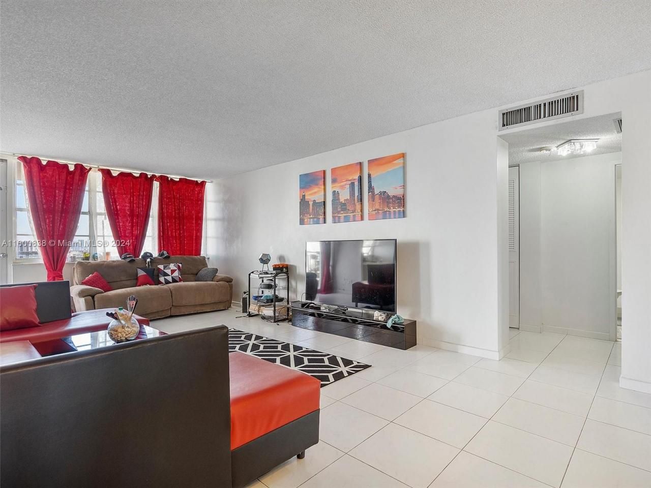 251 174th St, Unit 2119, Sunny Isles Beach, FL 33160 Photo