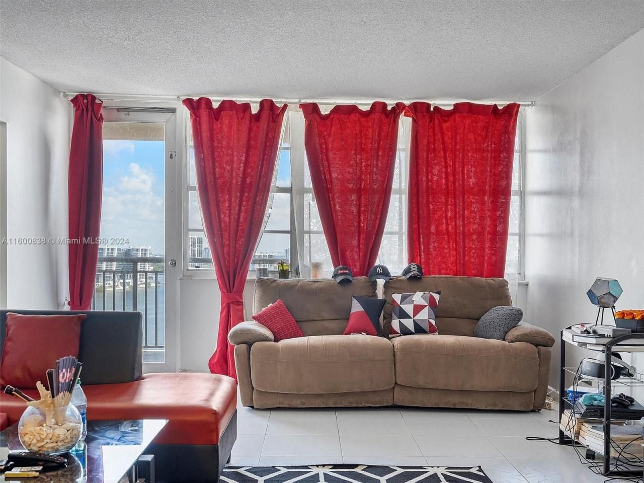 251 174th St, Unit 2119, Sunny Isles Beach, FL 33160 Photo