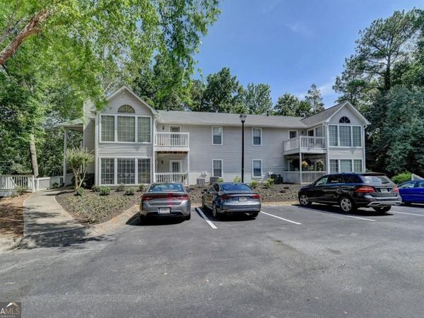 102 Gettysburg Place, Sandy Springs, GA 30350