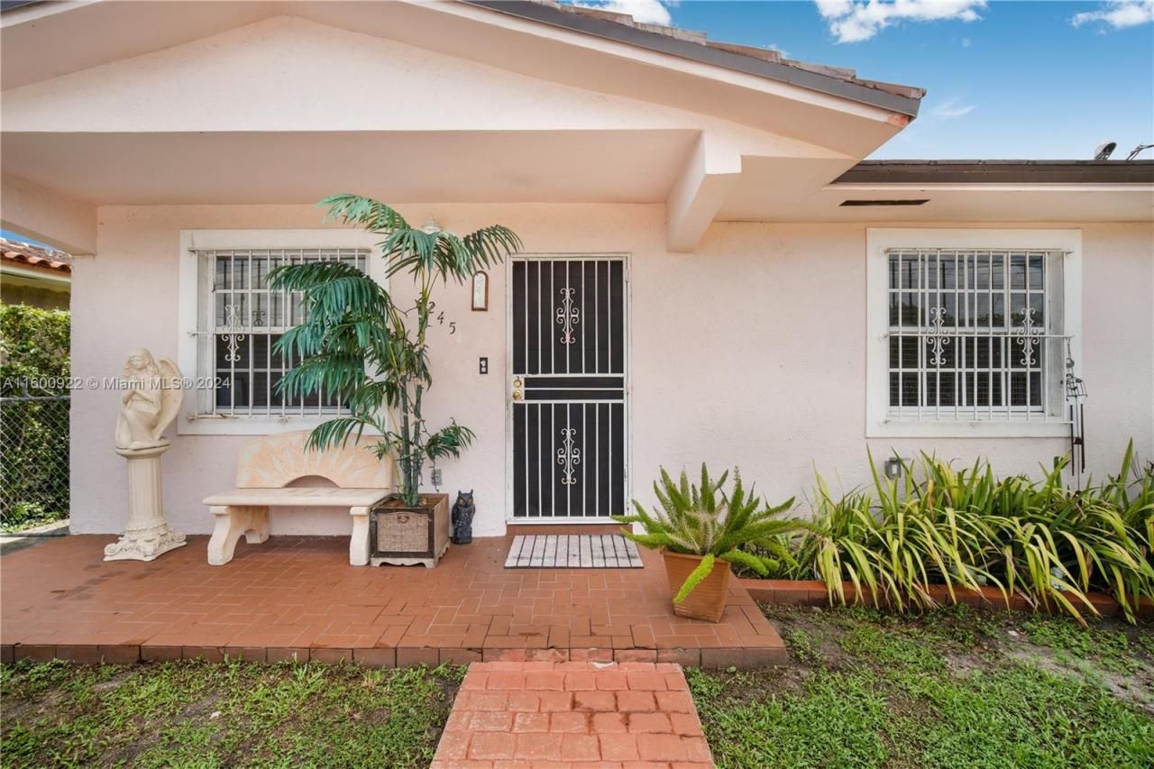 2245 SW 62nd Ave, Miami, FL 33155 Photo