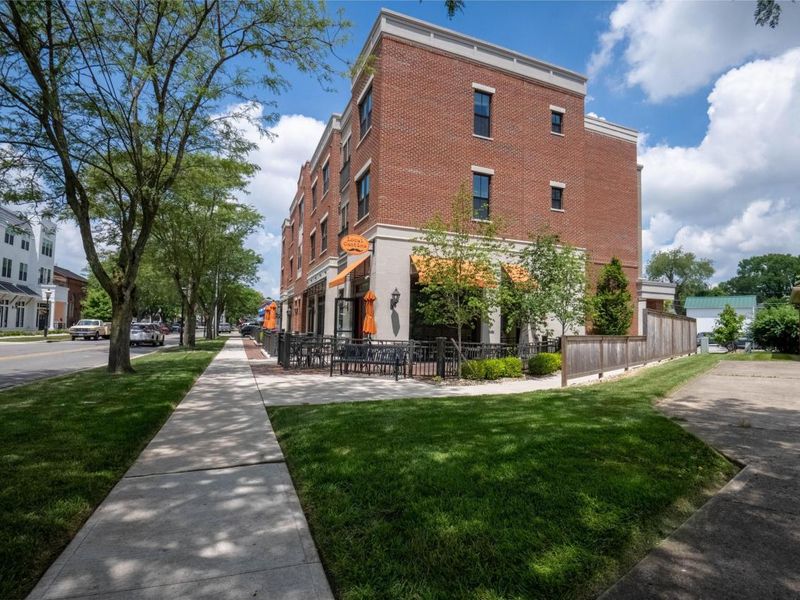 26 & 28 W Waterloo, Canal Winchester, OH 43110 Photo 2