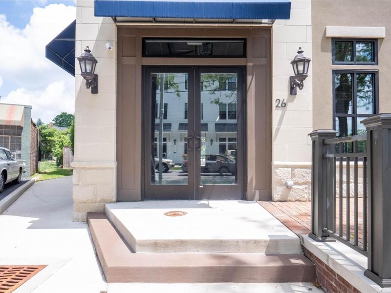 26 & 28 W Waterloo, Canal Winchester, OH 43110 Photo 4