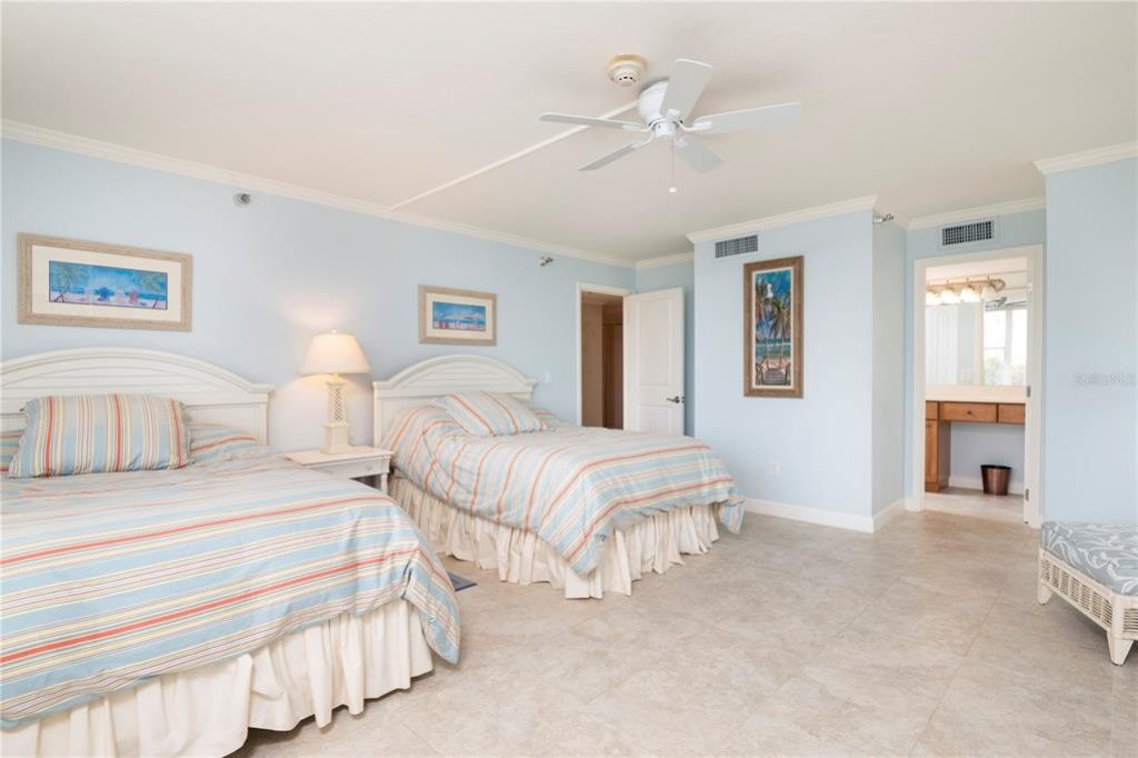 2675 Gulf Of Mexico Drive, Unit 204, Longboat Key, FL 34228 Photo