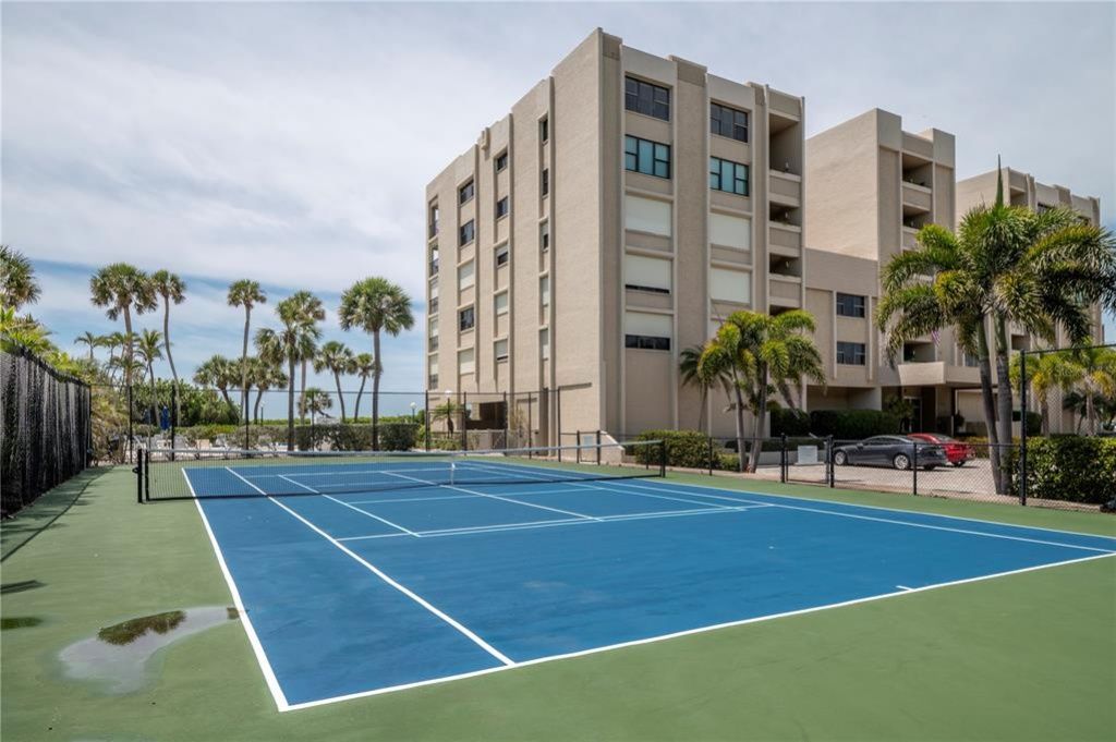 2675 Gulf Of Mexico Drive, Unit 204, Longboat Key, FL 34228 Photo