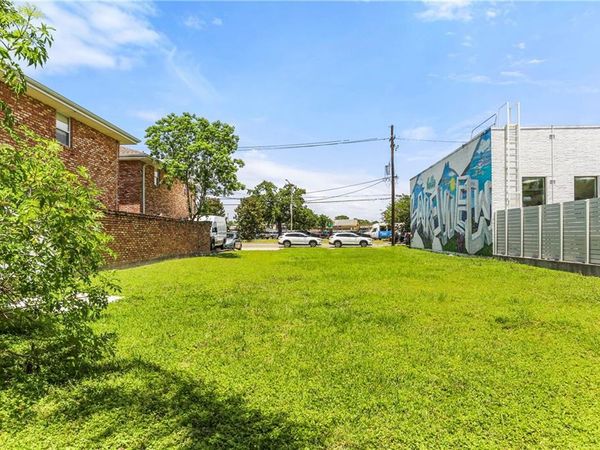 210 ALLEN TOUSSAINT Boulevard, New Orleans, LA 70124