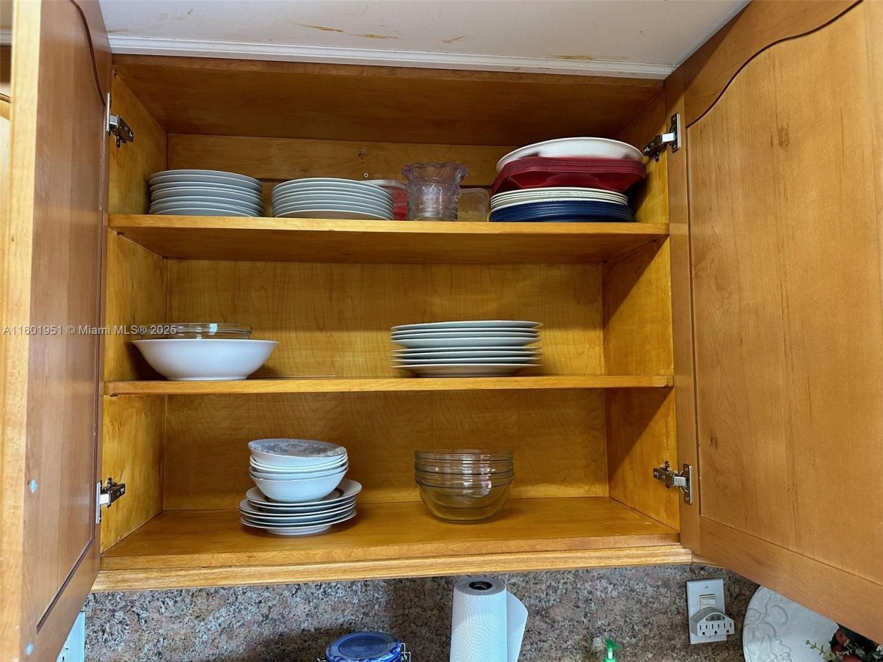 501 Three Islands Blvd, Unit 303, Hallandale Beach, FL 33009 Photo