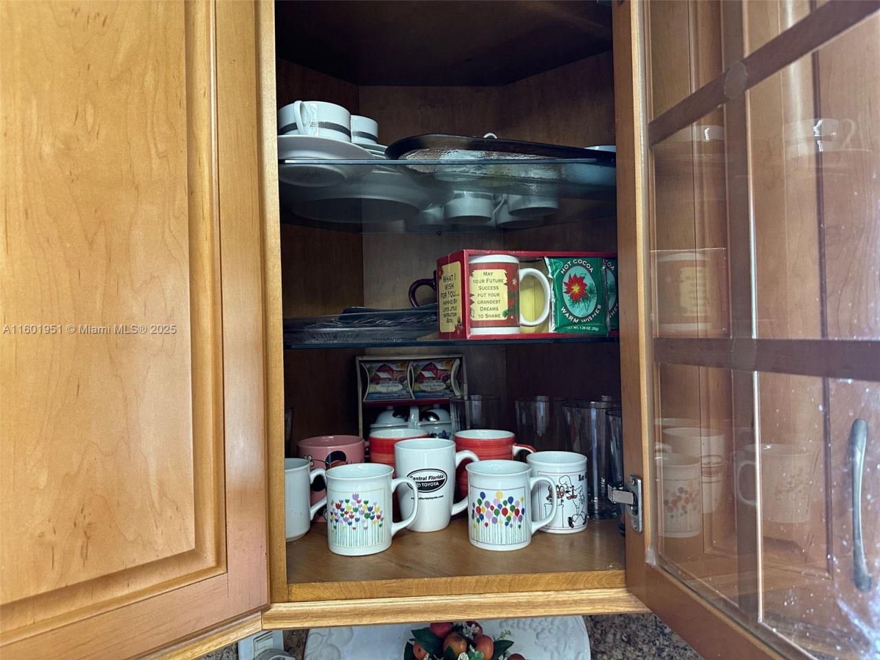 501 Three Islands Blvd, Unit 303, Hallandale Beach, FL 33009 Photo