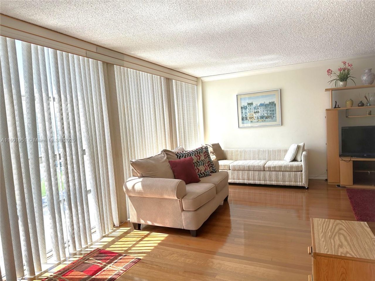 501 Three Islands Blvd, Unit 303, Hallandale Beach, FL 33009 Photo