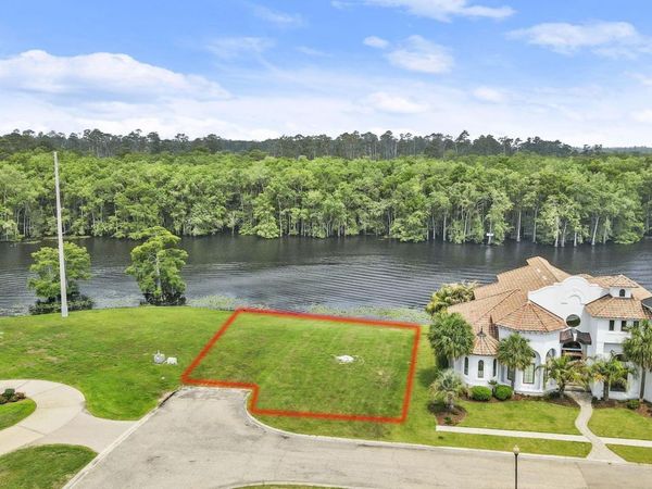 21441 Blue Marlin Dr, Livingston, LA 70462