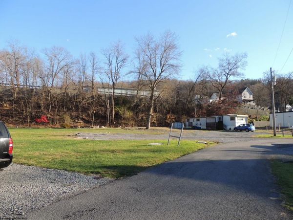 315 Nolan Avenue, Morgantown, WV 26505