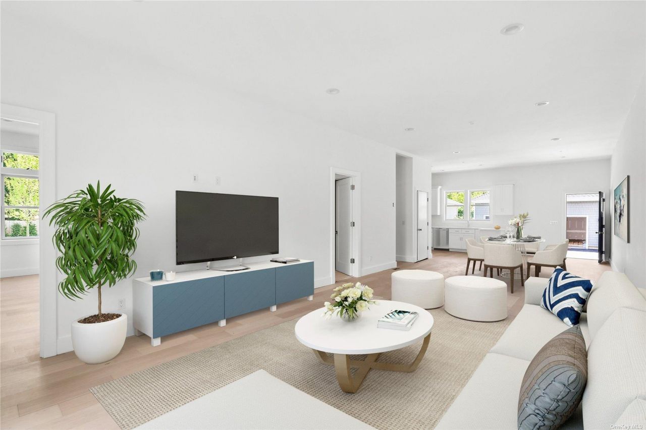 21 Montauk Hwy #8, Unit 8, Westhampton, NY 11977 Main Photo