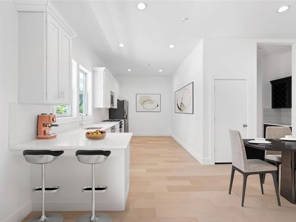 21 Montauk Hwy #10, Unit 10, Westhampton, NY 11977