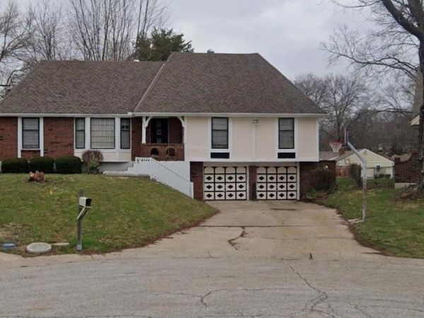 8816 E 81st Street, Raytown, MO 64138