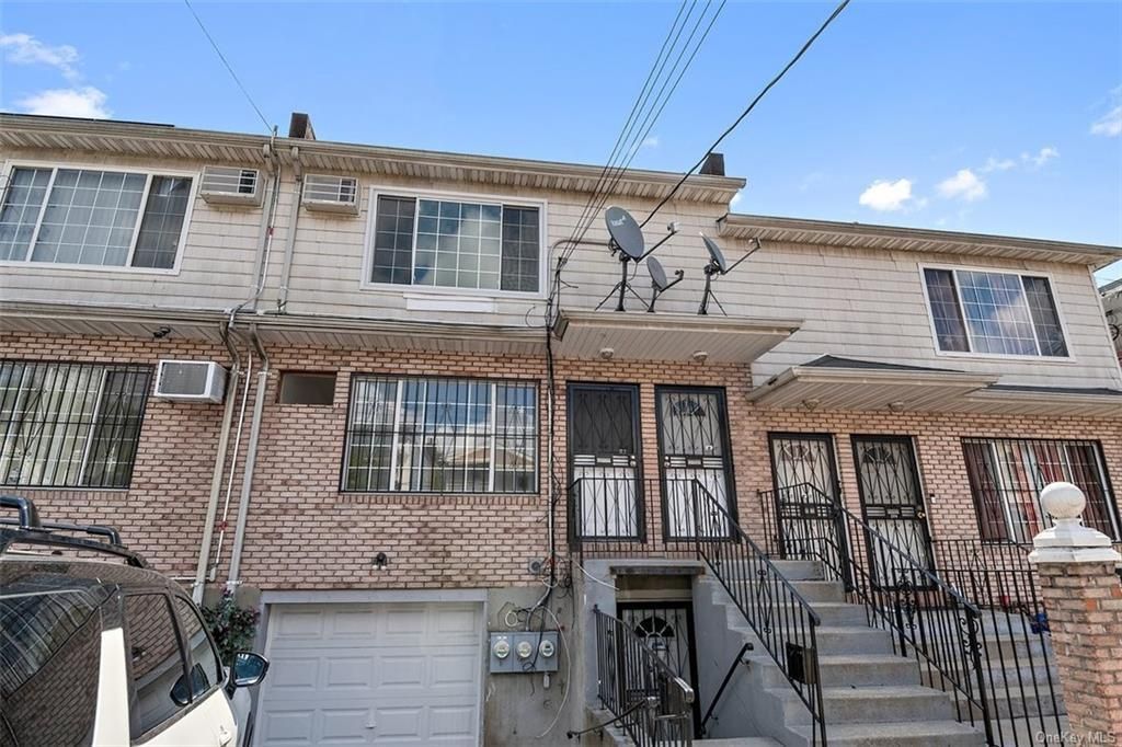 295 Ashford Street, Brooklyn, NY 11207 Main Photo