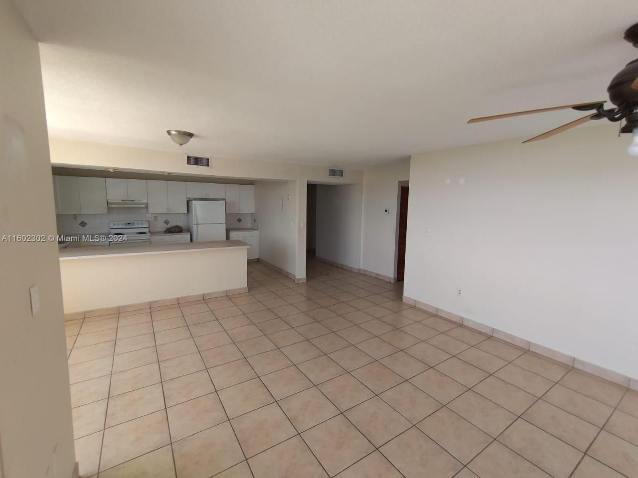 2780 NE 183rd St, Unit 1402, Aventura, FL 33160 Photo