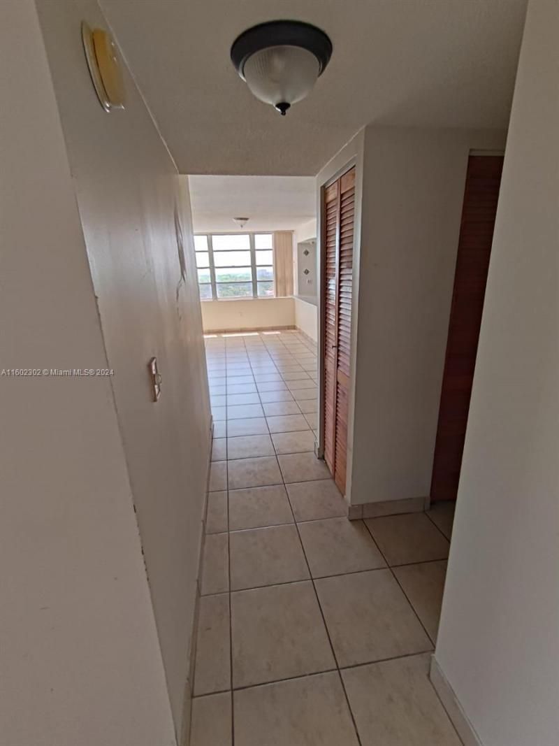 2780 NE 183rd St, Unit 1402, Aventura, FL 33160 Photo