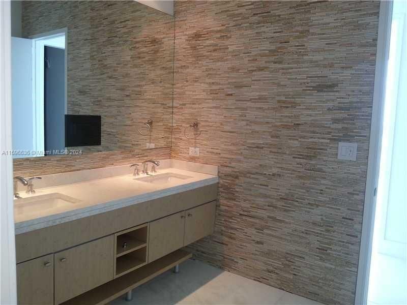 900 Brickell Key Blvd, Unit 2803, Miami, FL 33131 Photo