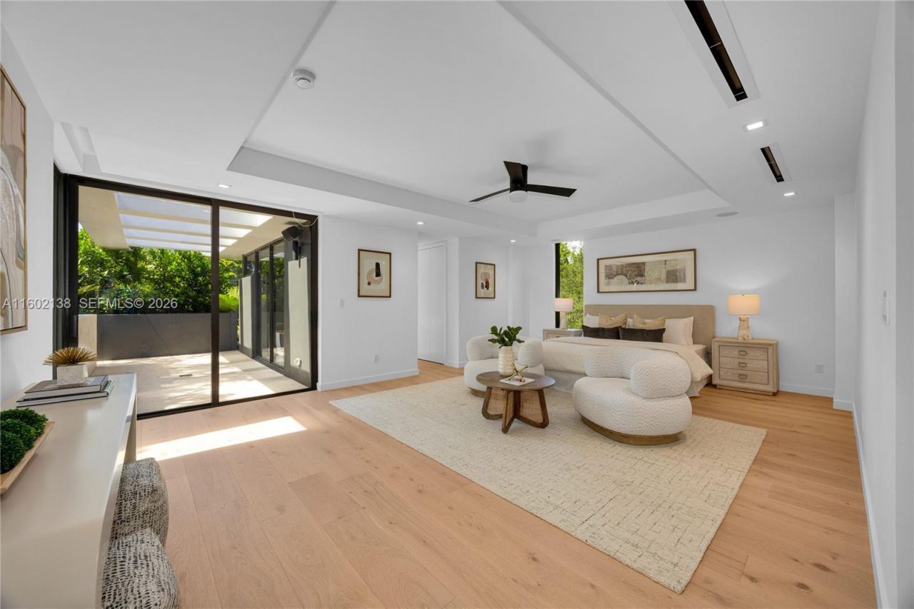 4090 Hardie Ave, Miami, FL 33133 Photo