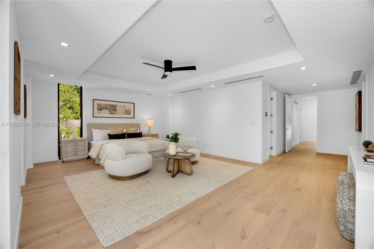 4090 Hardie Ave, Miami, FL 33133 Photo