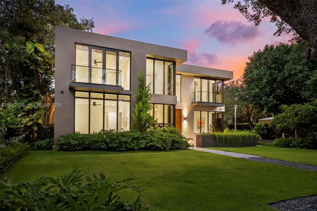 4090 Hardie Ave, Miami, FL 33133 Photo