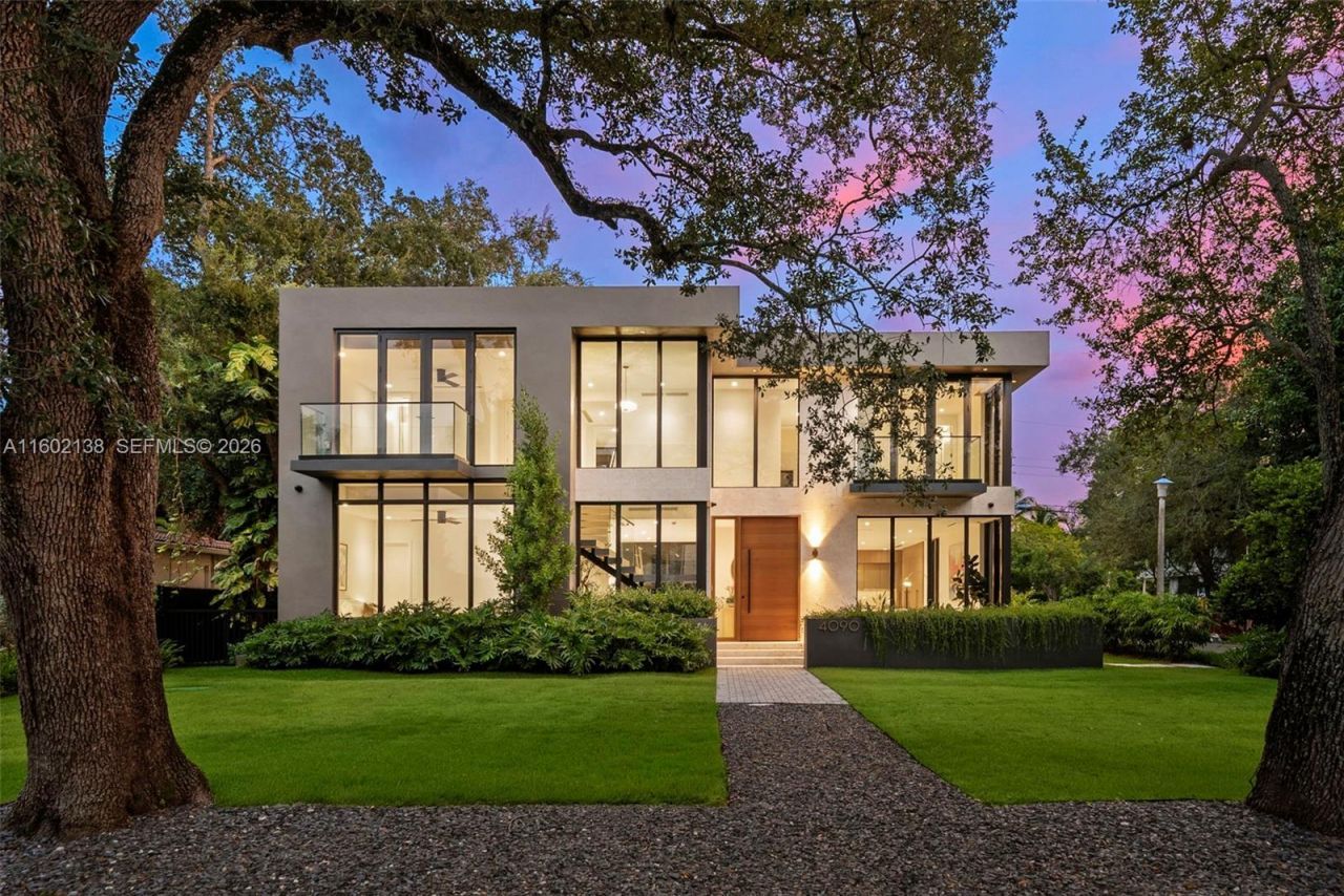 4090 Hardie Ave, Miami, FL 33133 Photo