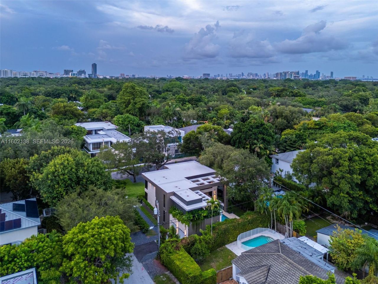 4090 Hardie Ave, Miami, FL 33133 Photo