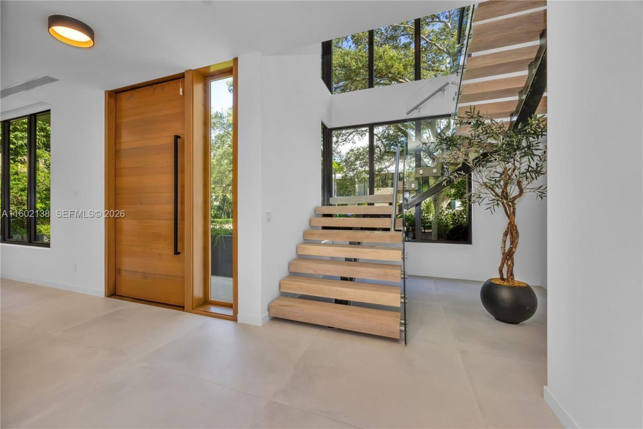 4090 Hardie Ave, Miami, FL 33133 Photo