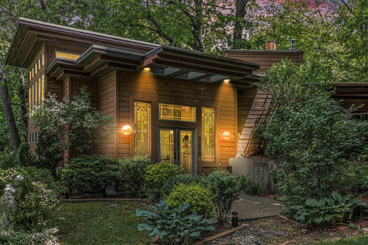 6888 Ann Arbor Road, Jackson, MI 49201 Main Photo