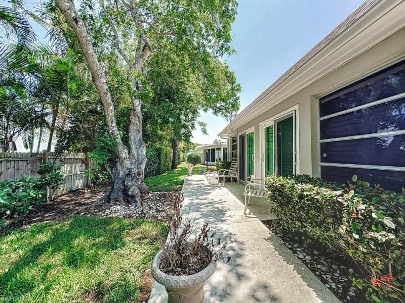 9 Knights Bridge Rd, Unit 30, Naples, FL 34112 Photo