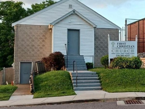 6765 Saint Charles Rock Road, St Louis, MO 63133